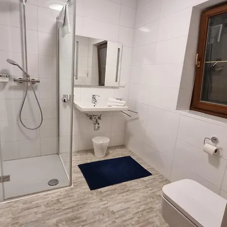 Hattinger Πανσιόν 3*